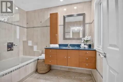 817 High Street East Ottawa ON K2B 6C3