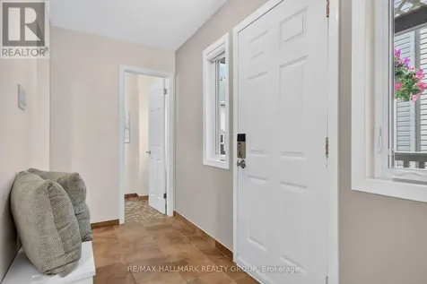 817 High Street East Ottawa ON K2B 6C3
