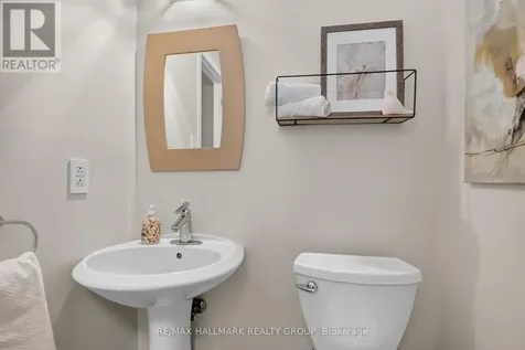 817 High Street East Ottawa ON K2B 6C3