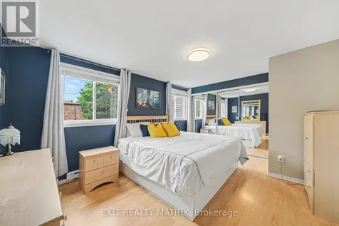 3194 Olympic Way Ottawa ON K1T 1Z1