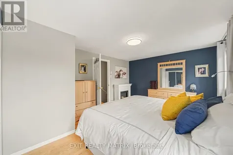 3194 Olympic Way Ottawa ON K1T 1Z1