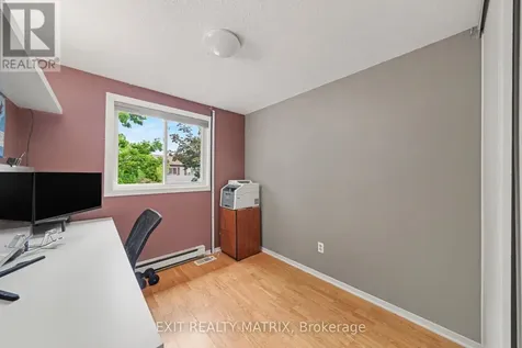 3194 Olympic Way Ottawa ON K1T 1Z1