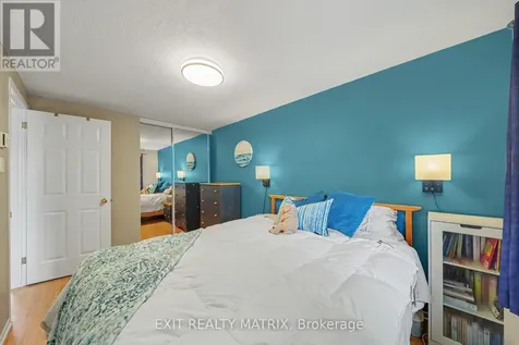 3194 Olympic Way Ottawa ON K1T 1Z1