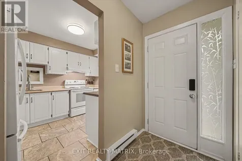 3194 Olympic Way Ottawa ON K1T 1Z1