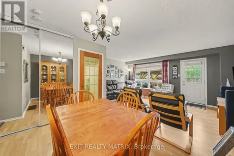 3194 Olympic Way Ottawa ON K1T 1Z1