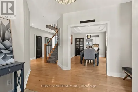 523 Adamson Crescent Ottawa ON K2S 0S7