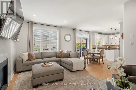 523 Adamson Crescent Ottawa ON K2S 0S7