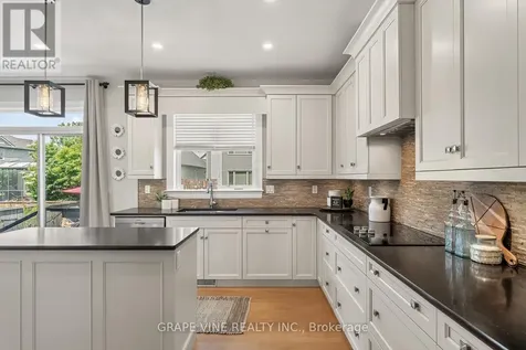 523 Adamson Crescent Ottawa ON K2S 0S7