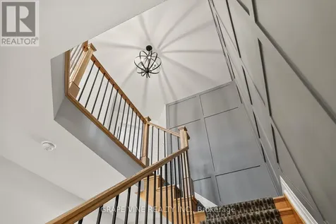523 Adamson Crescent Ottawa ON K2S 0S7