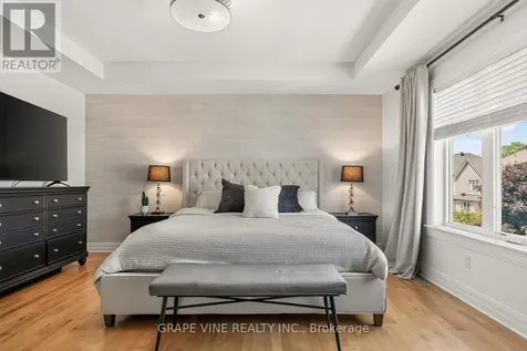 523 Adamson Crescent Ottawa ON K2S 0S7