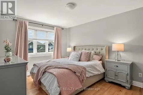 523 Adamson Crescent Ottawa ON K2S 0S7