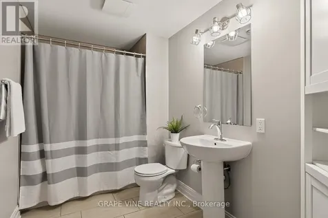523 Adamson Crescent Ottawa ON K2S 0S7