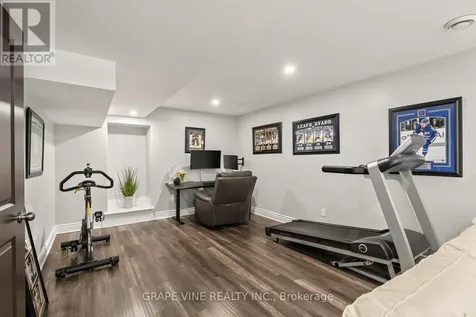 523 Adamson Crescent Ottawa ON K2S 0S7