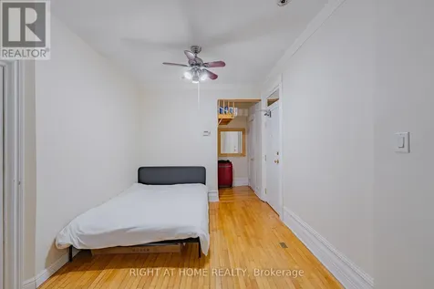220 Lyon Street North Ottawa ON K1R 5V7