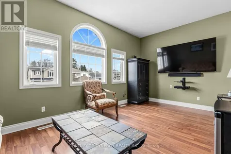 207 Stiver Street Russell ON K4R 1G9
