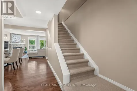 280 Bay Street Ottawa ON K1R 5Z6