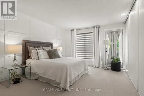 280 Bay Street Ottawa ON K1R 5Z6