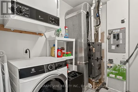 280 Bay Street Ottawa ON K1R 5Z6