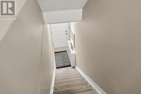 280 Bay Street Ottawa ON K1R 5Z6