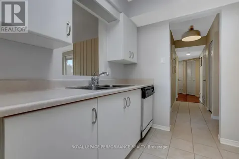 1 Columbus Avenue Ottawa ON K1K 4L1
