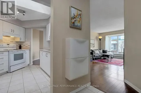 1 Columbus Avenue Ottawa ON K1K 4L1