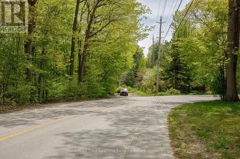 828 Oxbow Park Drive Wasaga Beach ON L9Z 2V1