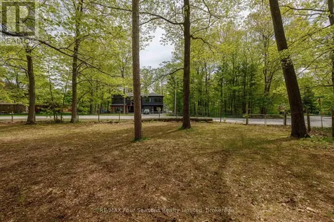 828 Oxbow Park Drive Wasaga Beach ON L9Z 2V1