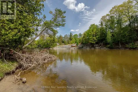 828 Oxbow Park Drive Wasaga Beach ON L9Z 2V1