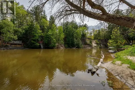 828 Oxbow Park Drive Wasaga Beach ON L9Z 2V1