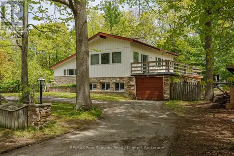 828 Oxbow Park Drive Wasaga Beach ON L9Z 2V1