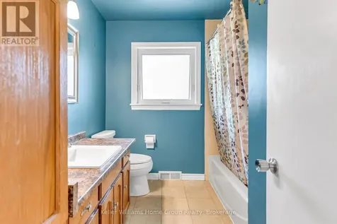 58 Reyburn Avenue Kitchener ON N2C 2B2
