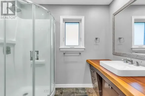 58 Reyburn Avenue Kitchener ON N2C 2B2