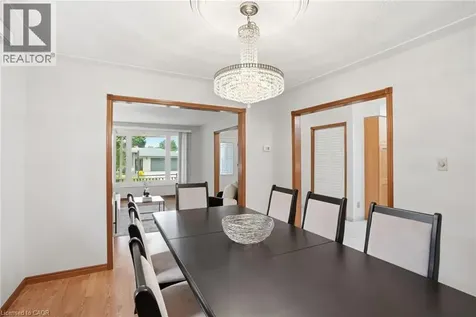 6 Royce Avenue Stoney Creek ON L8G 4C8
