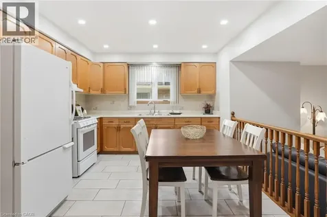 6 Royce Avenue Stoney Creek ON L8G 4C8