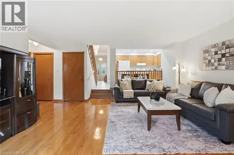 6 Royce Avenue Stoney Creek ON L8G 4C8