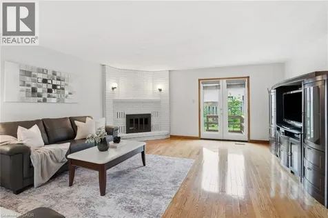 6 Royce Avenue Stoney Creek ON L8G 4C8