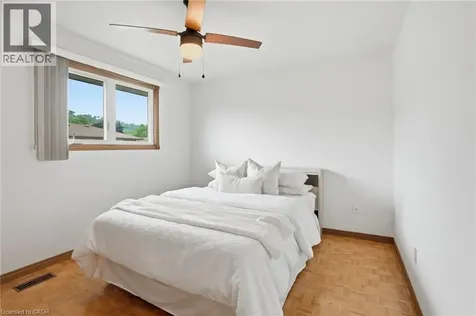 6 Royce Avenue Stoney Creek ON L8G 4C8