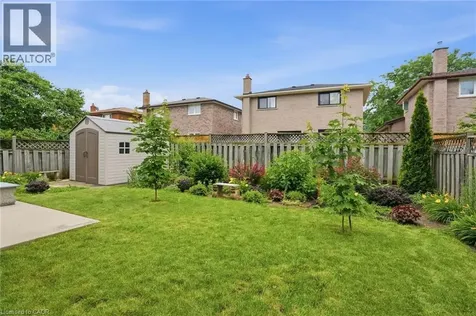 6 Royce Avenue Stoney Creek ON L8G 4C8