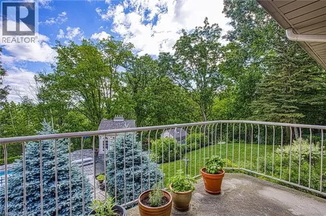 22 Burt Court Stoney Creek ON L8G 3H4