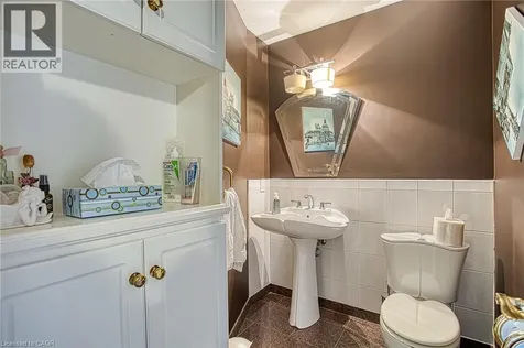 22 Burt Court Stoney Creek ON L8G 3H4