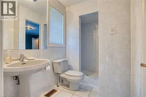 22 Burt Court Stoney Creek ON L8G 3H4