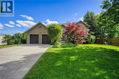 22 Burt Court Stoney Creek ON L8G 3H4