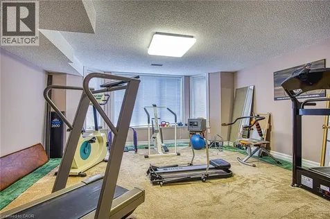 22 Burt Court Stoney Creek ON L8G 3H4