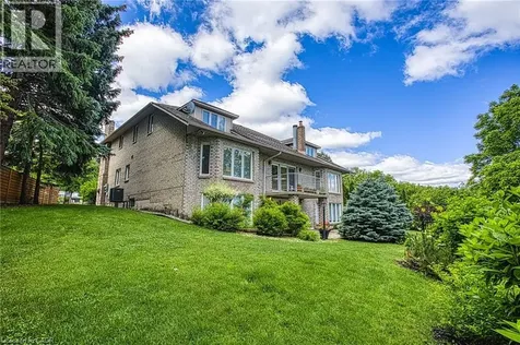 22 Burt Court Stoney Creek ON L8G 3H4