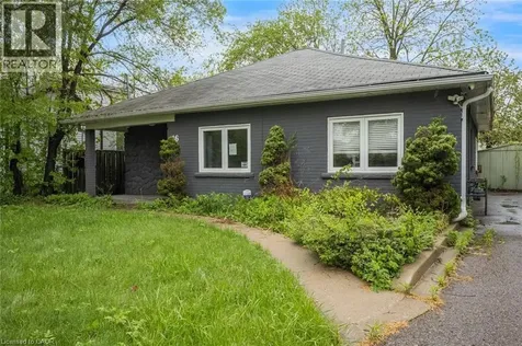 16 Woodward Avenue Brampton ON L6V 1K1