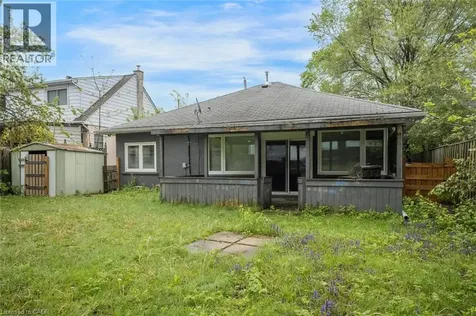 16 Woodward Avenue Brampton ON L6V 1K1