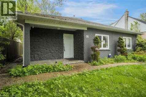 16 Woodward Avenue Brampton ON L6V 1K1