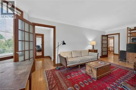83 Aberfoyle Avenue Hamilton ON L8K 4S1