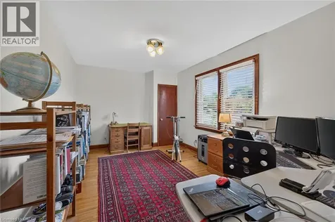 83 Aberfoyle Avenue Hamilton ON L8K 4S1