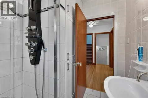 83 Aberfoyle Avenue Hamilton ON L8K 4S1